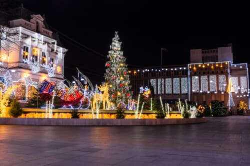 town square decorated for the holidays